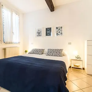Al Pipái , Ferrara Italia